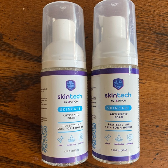 LOT IF 2 SkinTech - Antiseptic Foam 1.69 each - Picture 1 of 4